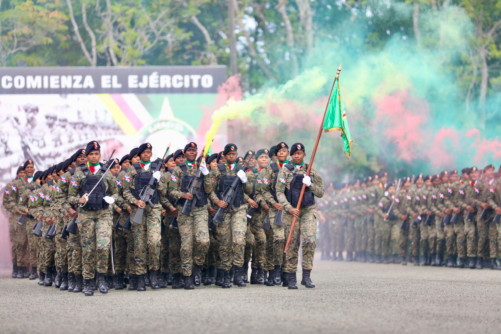 El Ejército dominicano graduó 820 nuevos soldados